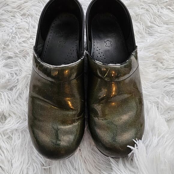 Dansko Green Iridescent Sparkle Clogs Size 39 - Picture 2 of 6